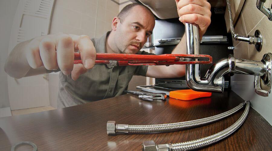 Local expert plumbing services in Elwood, KS